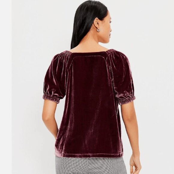 LOFT Velour Puff Sleeve Sweetheart Neck Top Bold Bordeaux Size M NWT - Picture 2 of 10